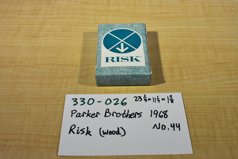 General Mills Parker Brothers 1968 Risk Wood Pieces
