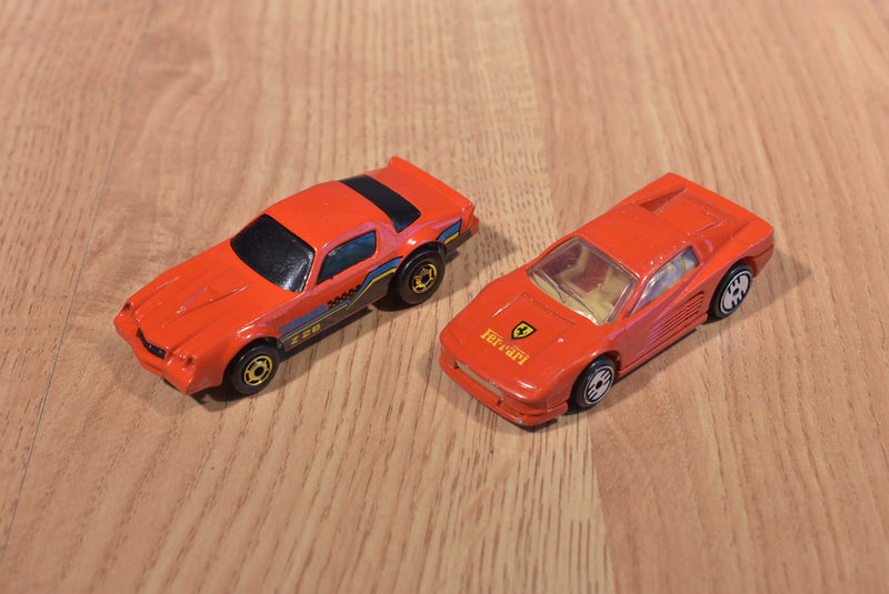 Mattel Hot Wheels 5 Cars Ferrari Porsche Camero 2 Zender Fact