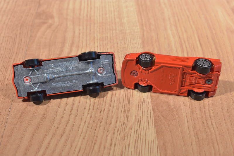 Mattel Hot Wheels 5 Cars Ferrari Porsche Camero 2 Zender Fact
