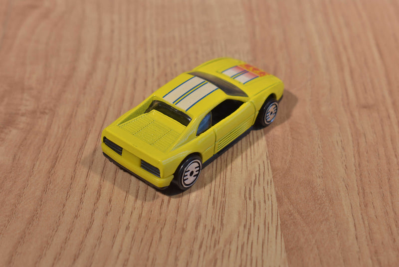 Mattel Hot Wheels 5 Cars T-Bird corvette Ferrari Mercedes Porsche