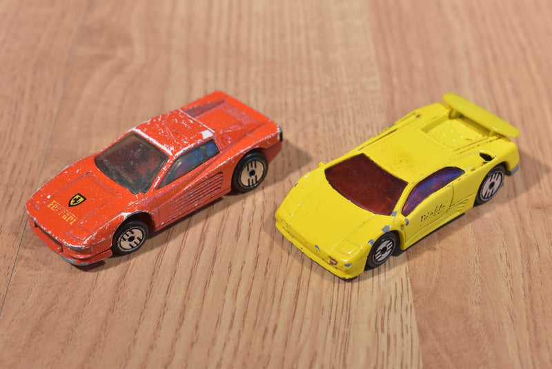 Mattel Hot Wheels 5 Cars 2 Ferrari's Jaguar Toyota Lamborghini
