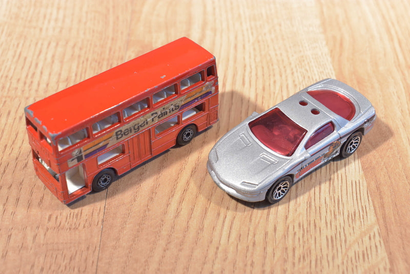 Mattel Matchbox 6 Cars Camaro Mack Ambulance Bus GTO Challenger
