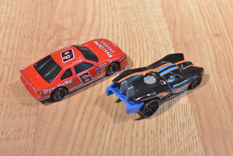 Mattel Hot Wheels 3 Cars Maelstrom, Power Pipes,Prototype H24, Racing Champions