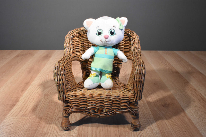 Jakks Pacific Daniel Tiger's Neighborhood Friend Katrina Kitty 2016 Plush
