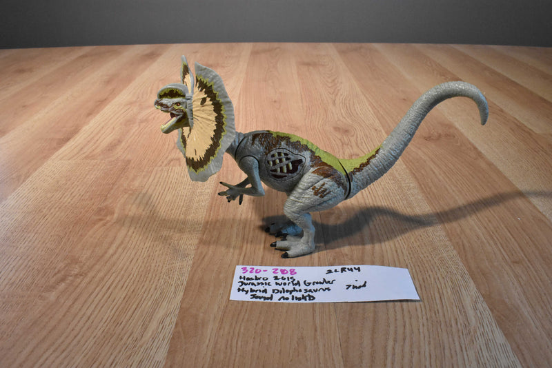 Hasbro 2015 Jurassic World Growler Dilophosaurus Dinosaur