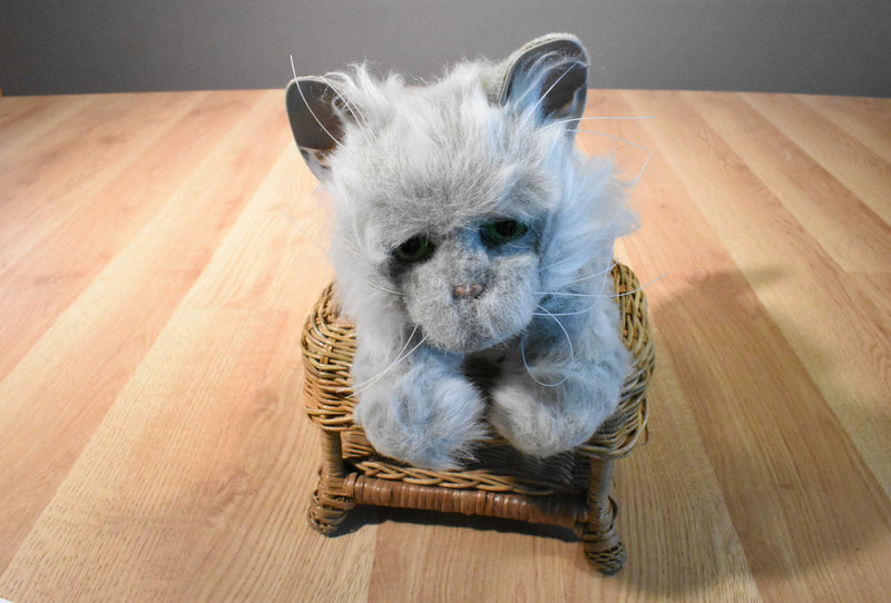 Hasbro FurReal Grey  Kneading Purring Cat 2002