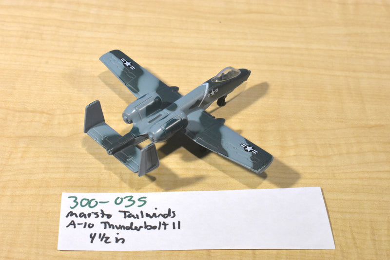 Maisto Tailwinds Die Cast A-10 Thunderbolt ll Military Aircraft