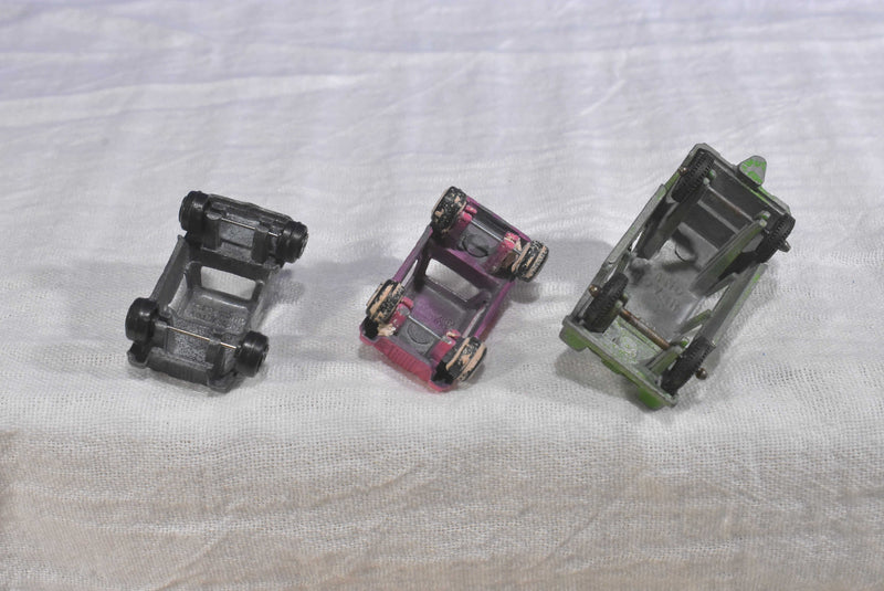 Tootsie Toy 3 Land Rovers, 2 Pick-ups, 4 Baja Runabouts