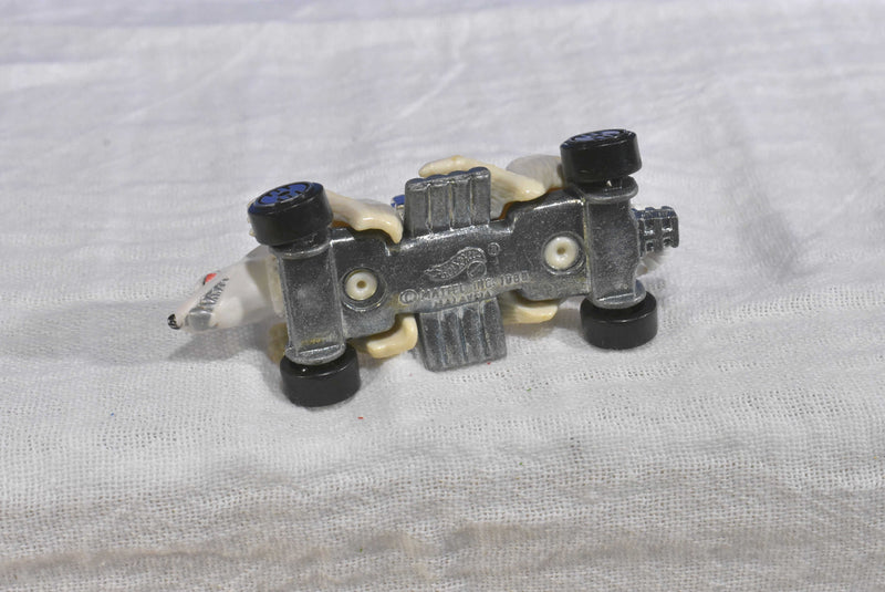 Mattel Hot Wheels Zombot Rat Mobile Pipe Jammer Sharkruiser Speed Seeker