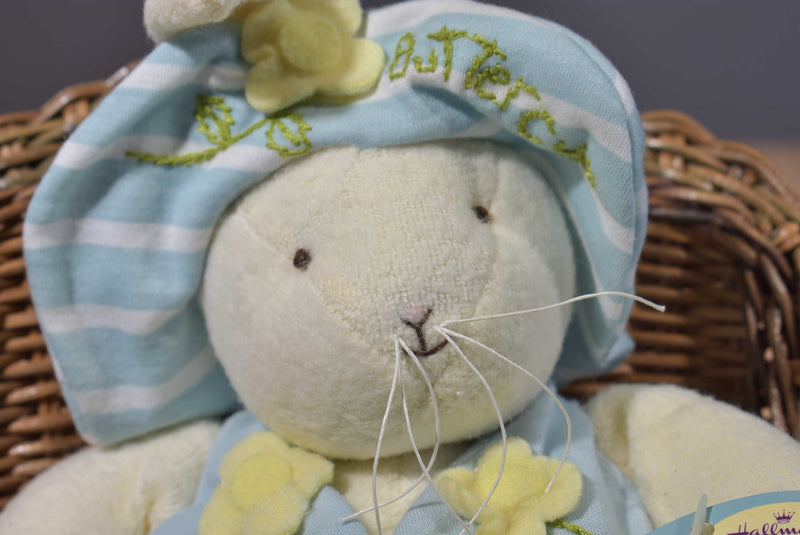 Hallmark Bunnies by the Bay Buttercup 2002 Beanbag Plush