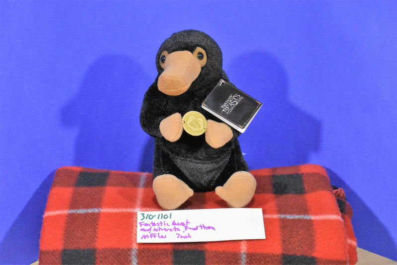 Warner Bros. J.K. Rowlings Fantastic Beasts Niffler With Coin Plush