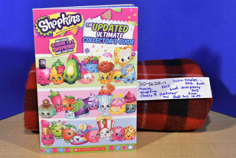 Just Play Moose Shopkins Cheezey B Hamburger, Susie Sundae, Miss Pressy Plush and Book