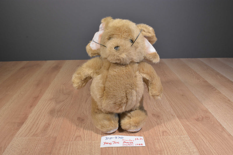 Yang Jee Target Dayton-Hudson Sneakers the Mouse 1988 Plush