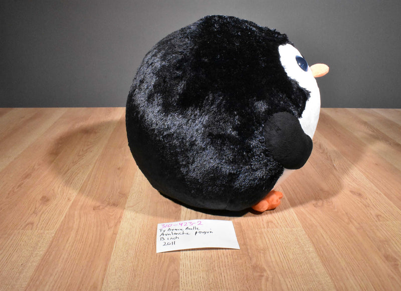 Ty Beanie Ballz Avalanche the Penguin 2011 Plush