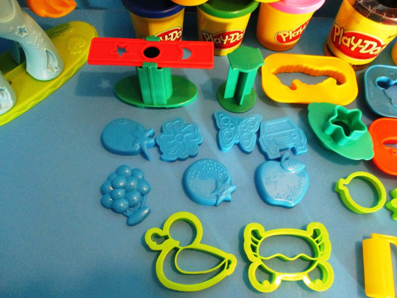 Hasbro Play-Doh Set and My Little Pony Rainbow Dash Style Salon 2014 Mold