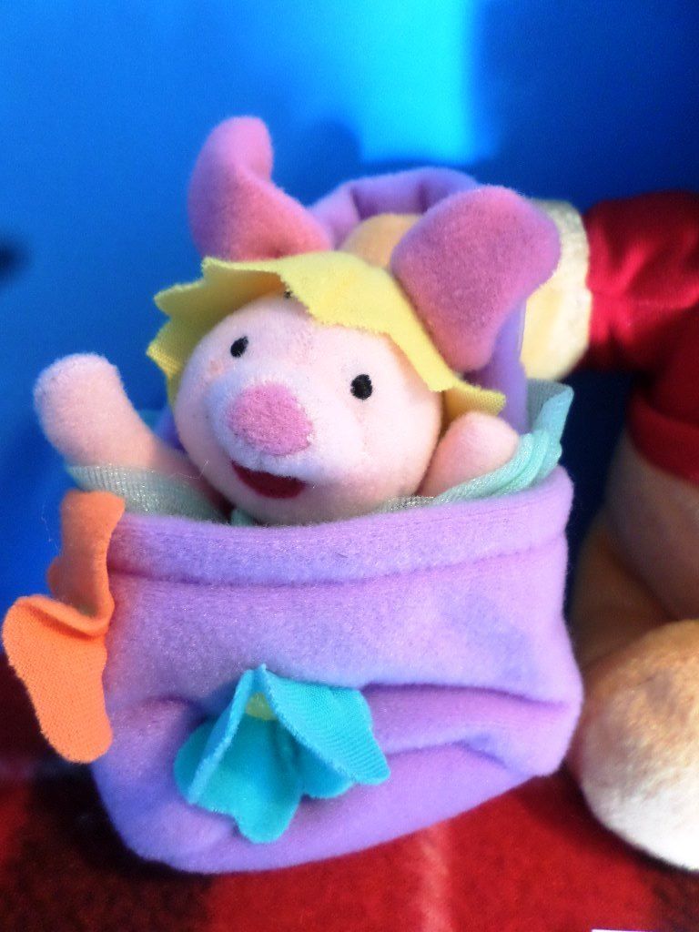 Mattel Disney Pooh with Piglet in a Basket 1998 Plush