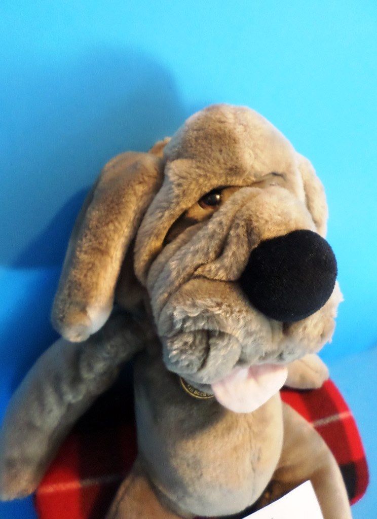 Ganz Heritage Wrinkles Hound Dog Puppet Plush