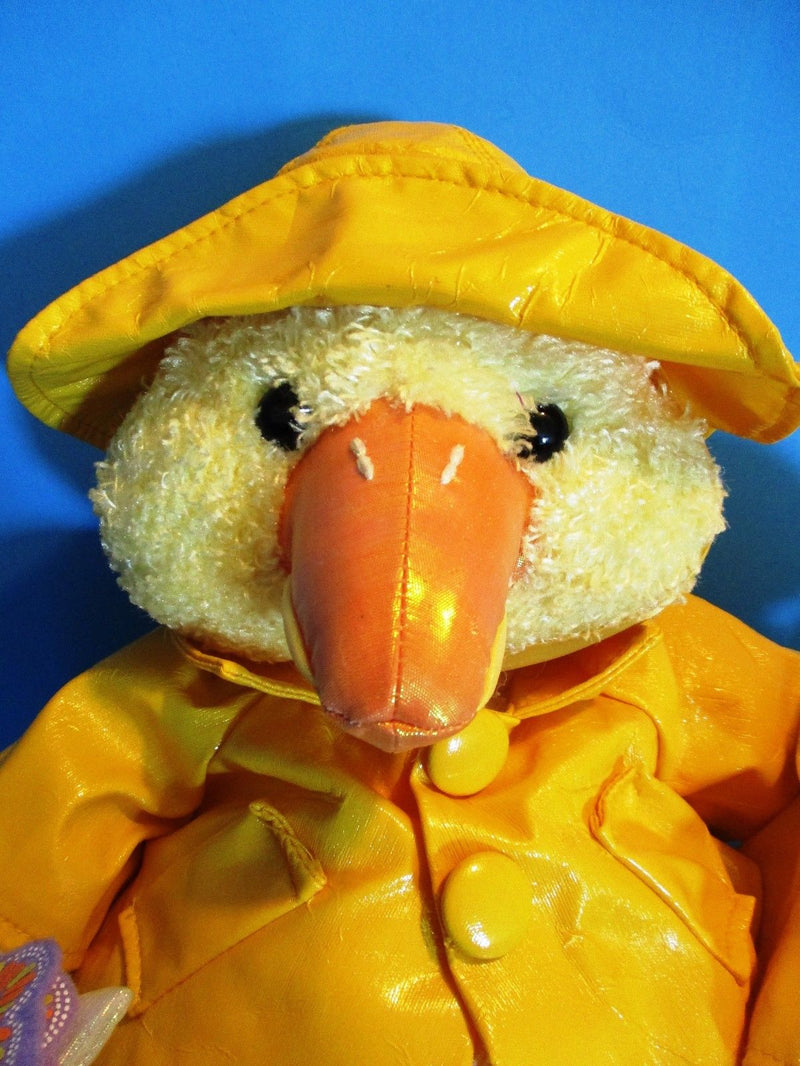 Commonwealth 2 Yellow Ducks In Yellow Raincoats 2002 Plush